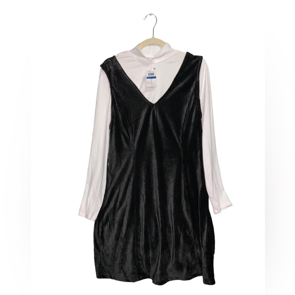Planet Gold Sweater & Dress Set. Black/White. Size-XL Belt Missing
